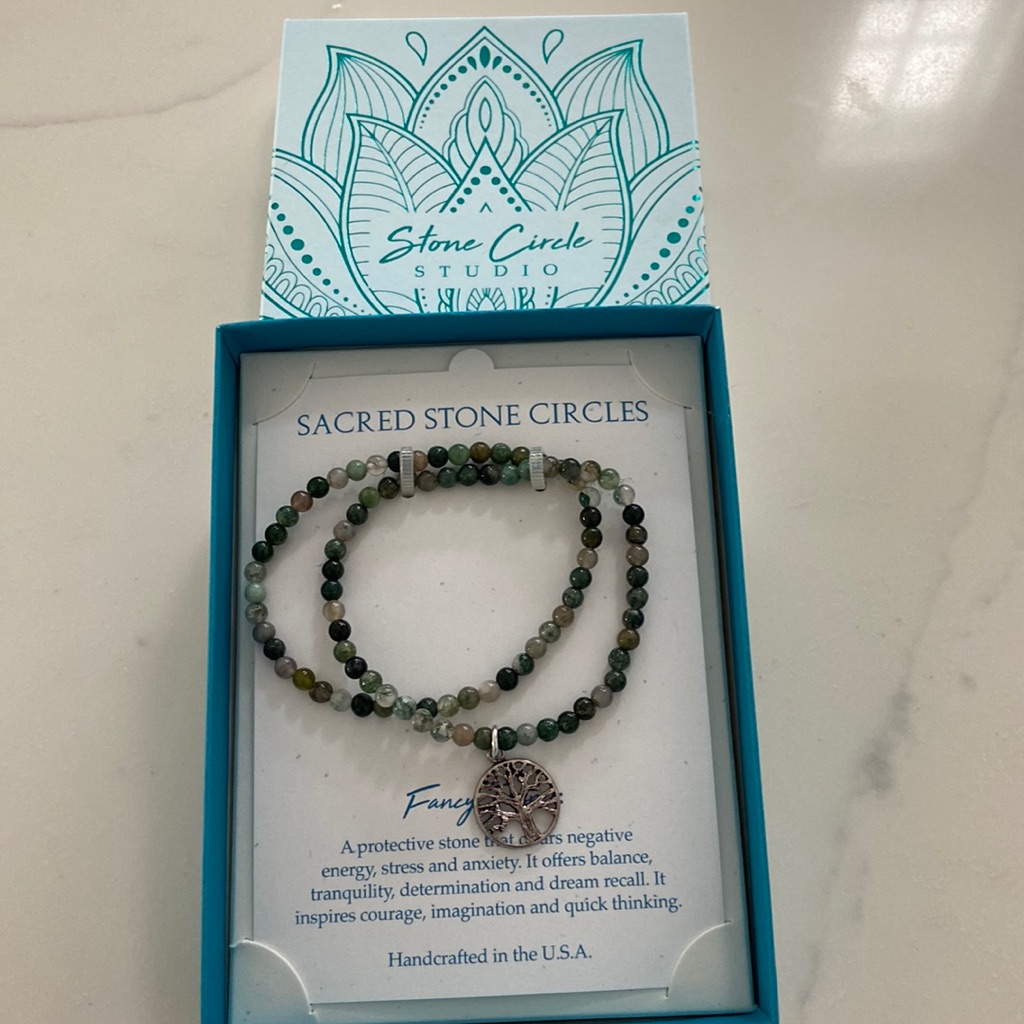 Beautiful Handmade Bracelet 11$
